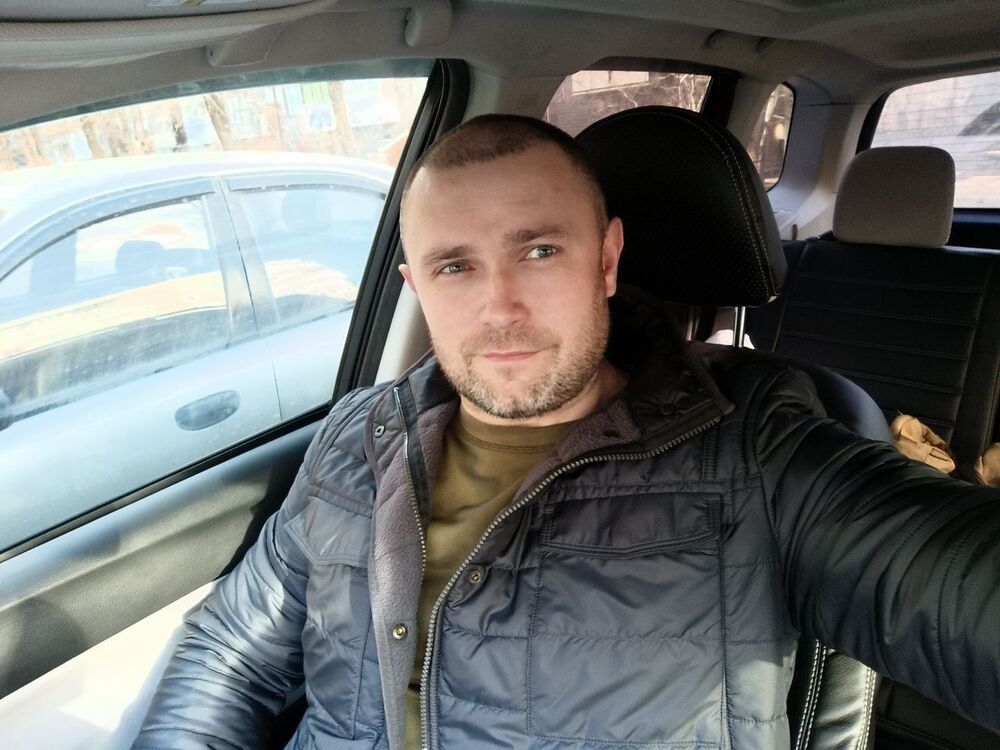  48768108  Dmitry, 42 ,    
