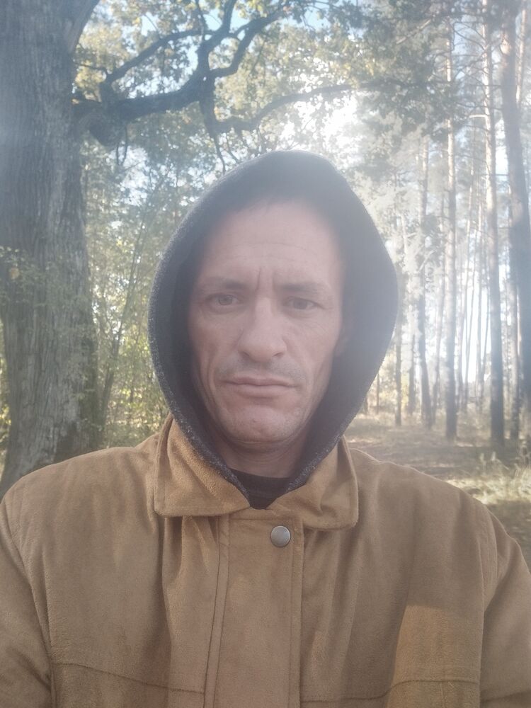  46860408  , 40 ,    
