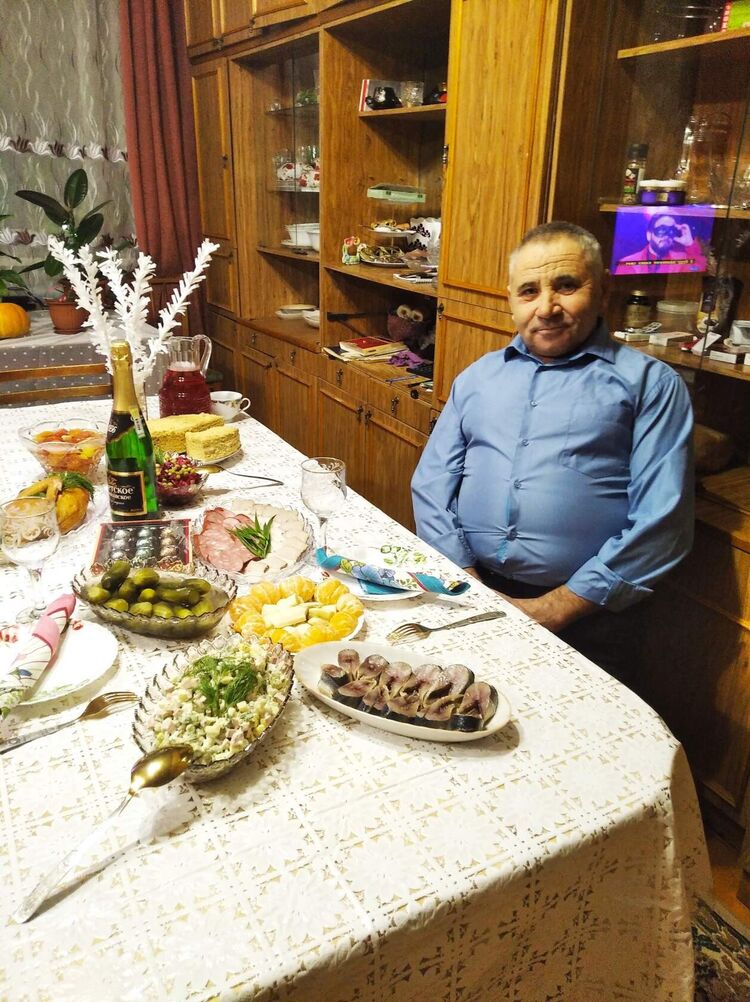  53274948  Midehat, 65 ,    