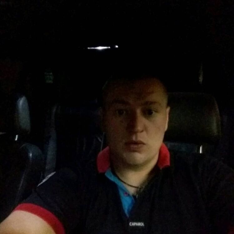  22794738  Georgi, 33 ,    