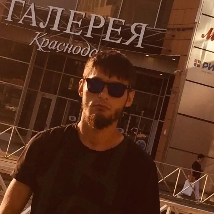  45768038  , 28 ,    