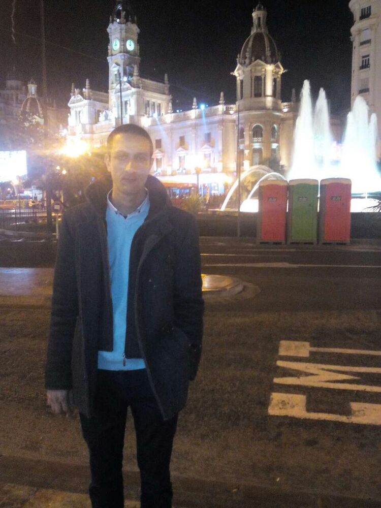  ,   Dima, 37 ,   