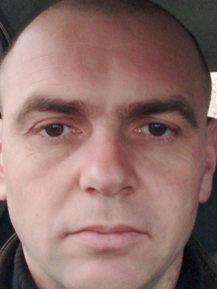  23511378  Sergey, 49 ,    