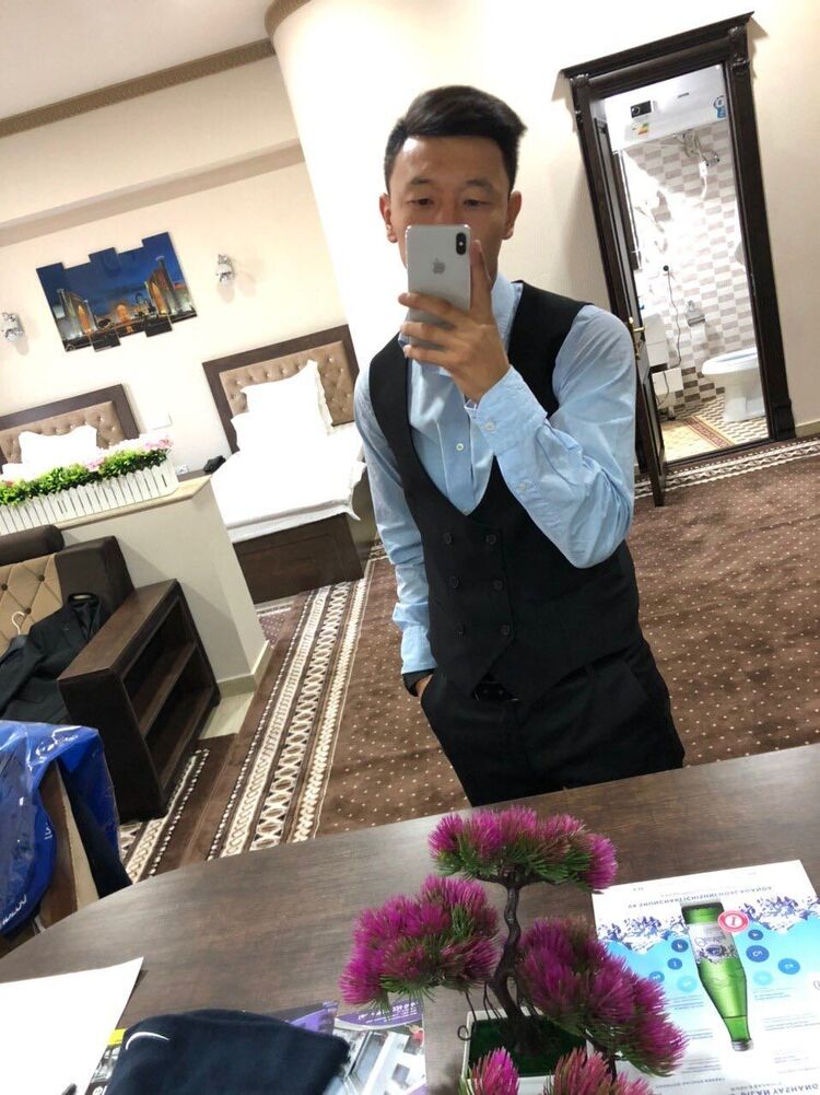  28040868  Ddonik, 27 ,    