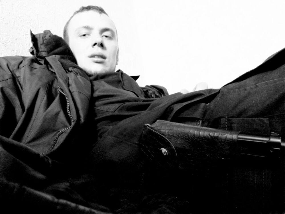  ,   Marcel, 28 ,   ,   , c 