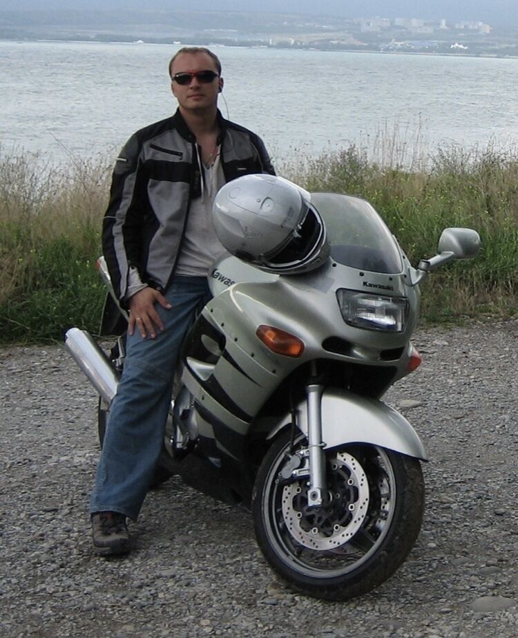  41200698  Alex, 27 ,    