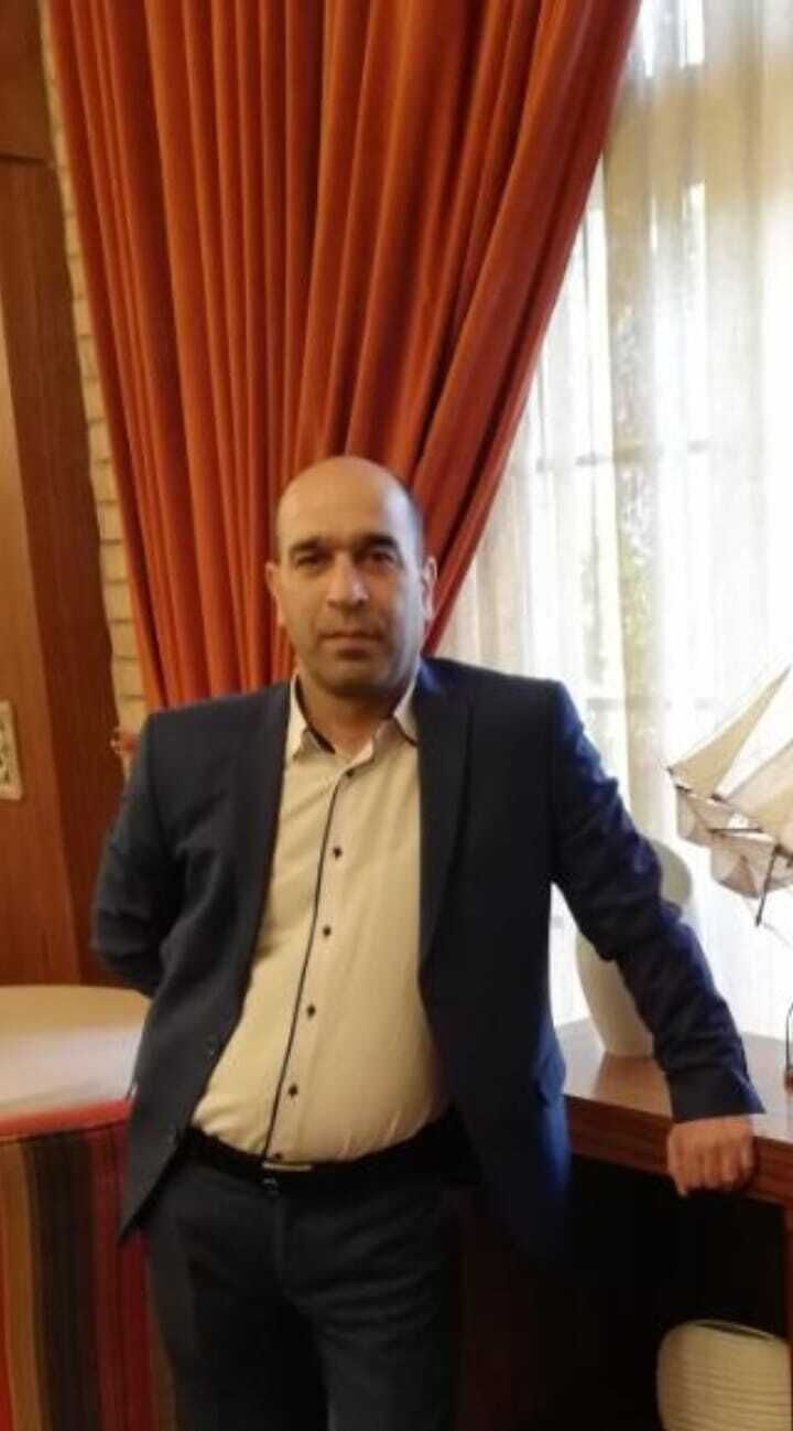  45964248  Mahir, 49 ,    