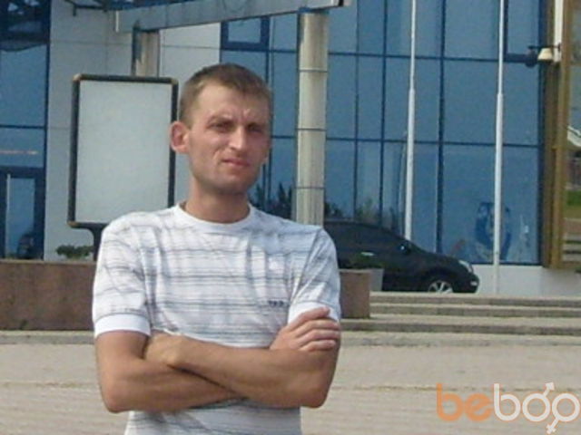  1054068  Oleg, 47 ,    