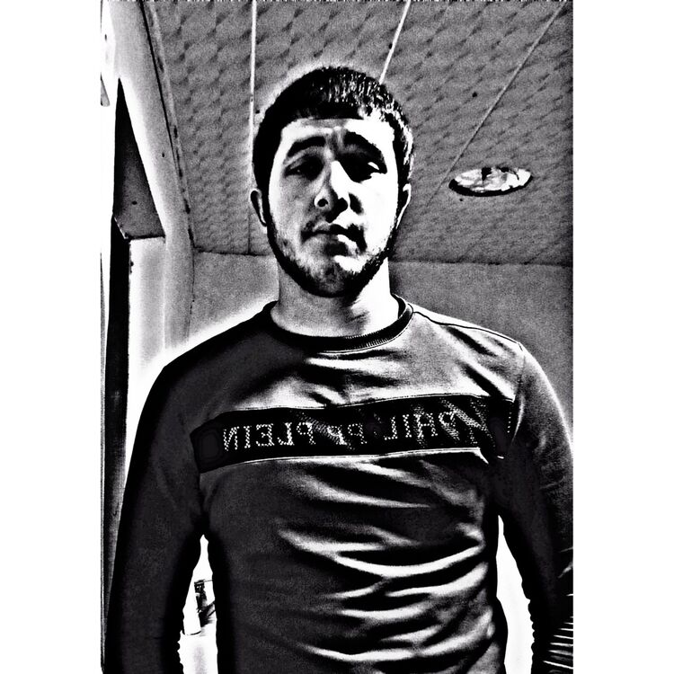  18842128  Bayram, 24 ,    