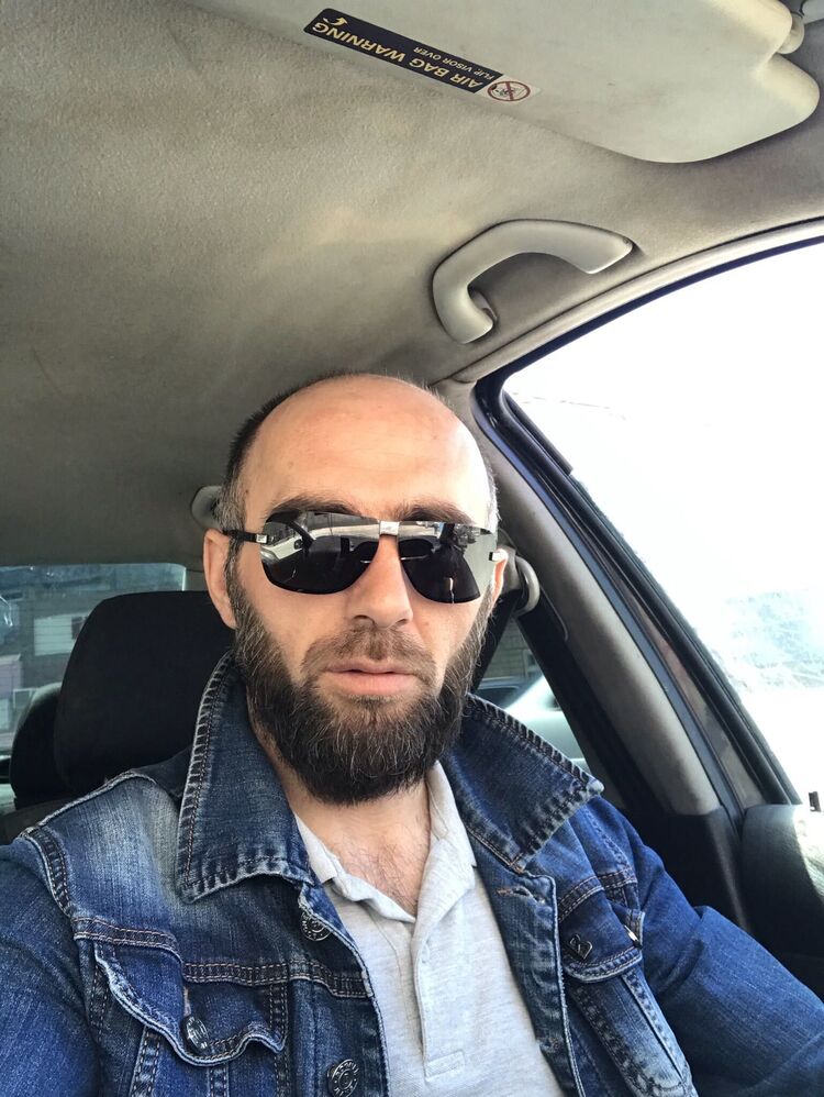  42869658  , 40 ,    