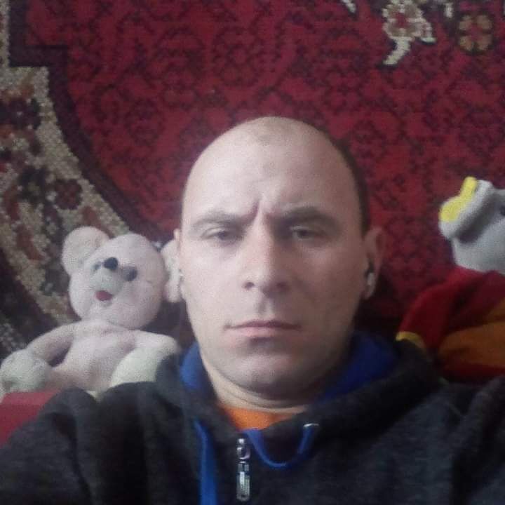  ,   Oleg, 40 ,   ,   