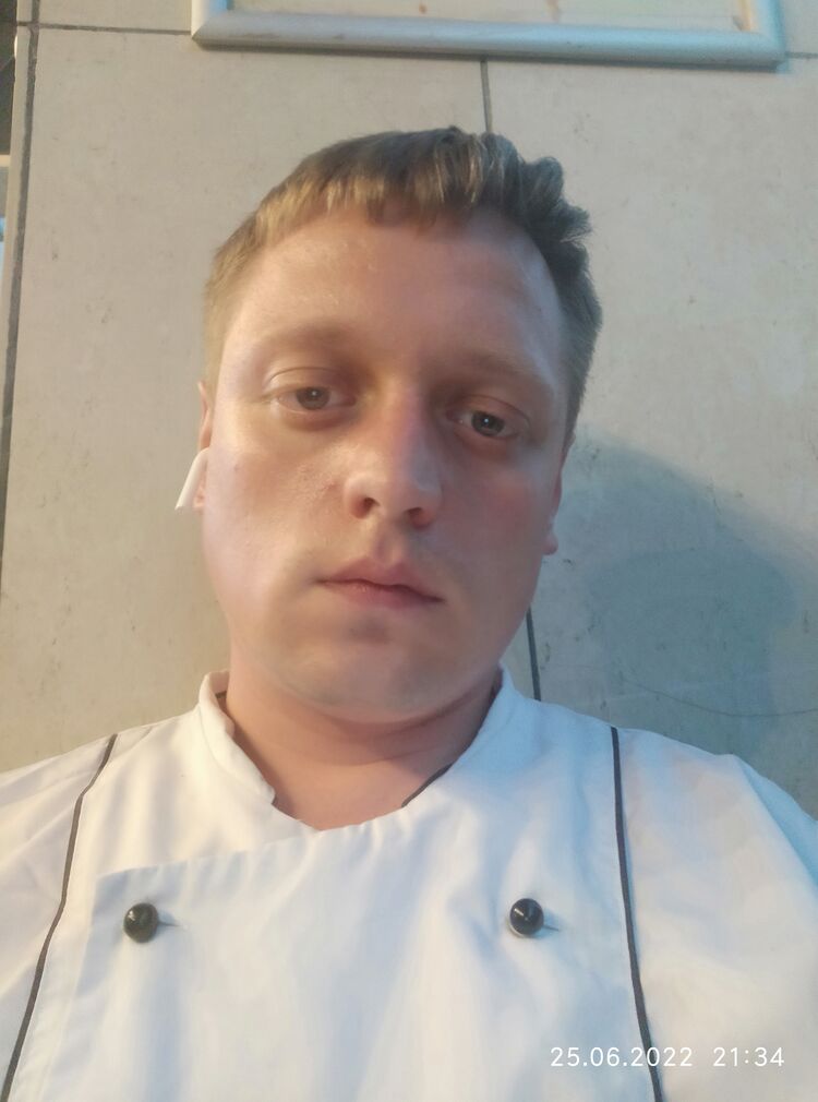  27556258  Lenya, 34 ,    