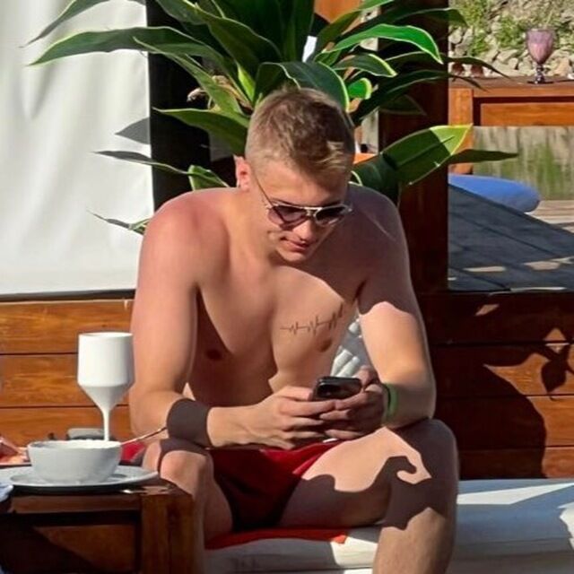  ,   , 27 ,   ,   