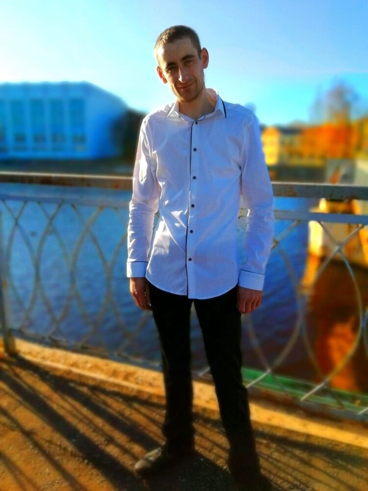  26807528  PAVEl, 36 ,     