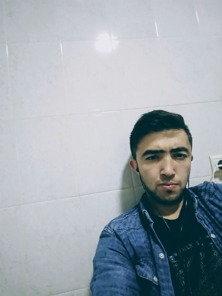  9518328  Dado, 33 ,    