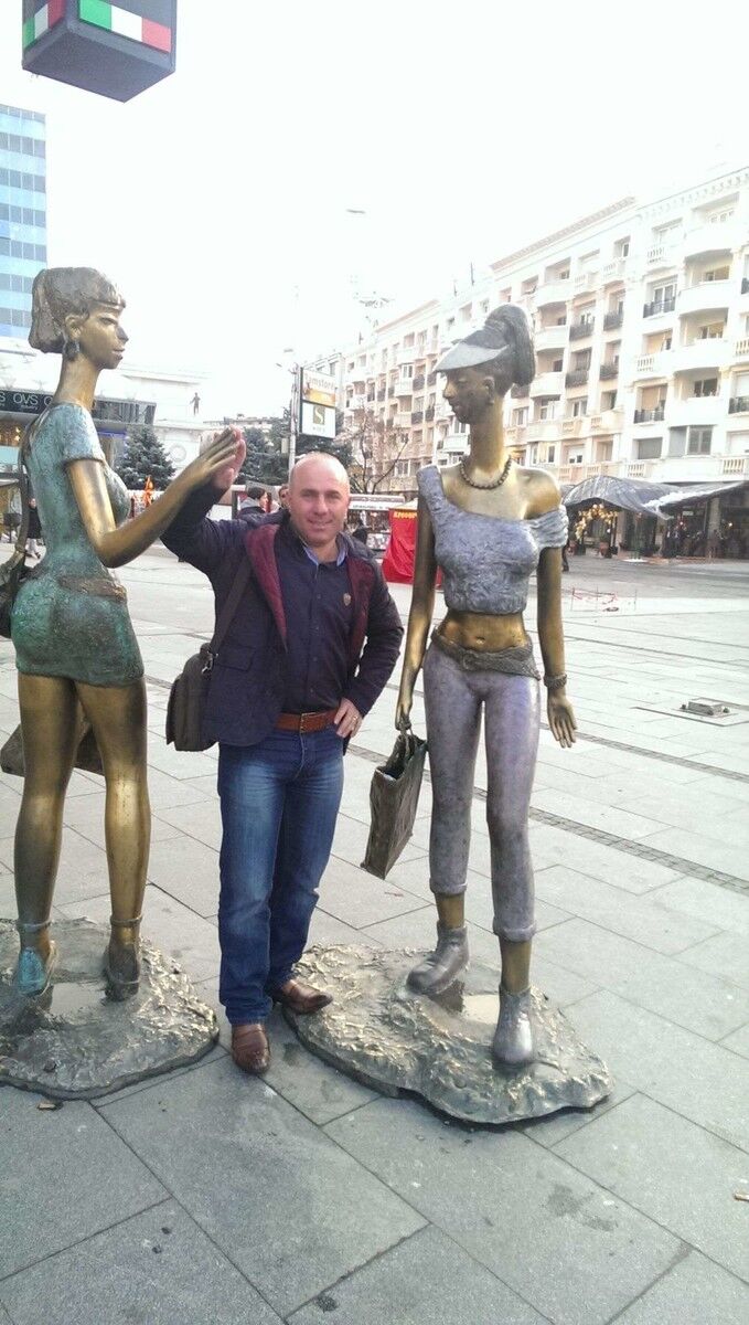  ?,   Alex, 51 ,   