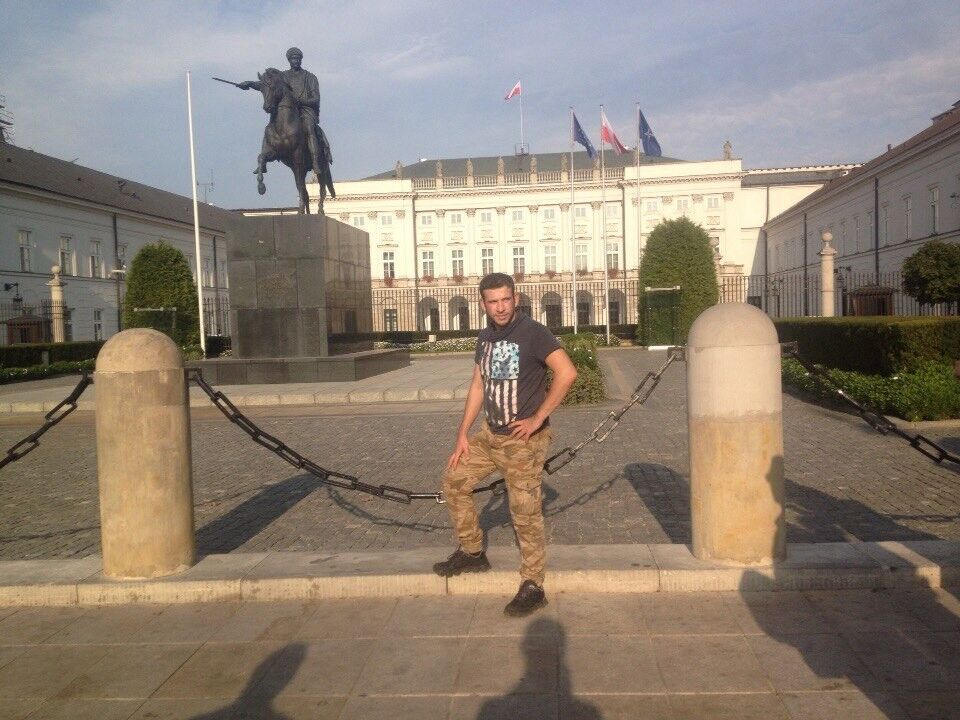  ,   ARTUR, 33 ,   