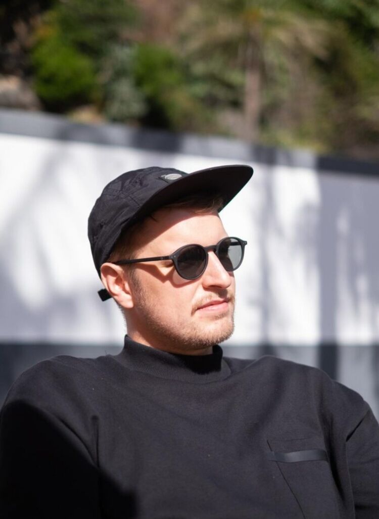  54524728  , 44 ,    -