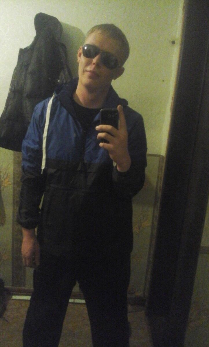  15913168  Ivan, 31 ,    -