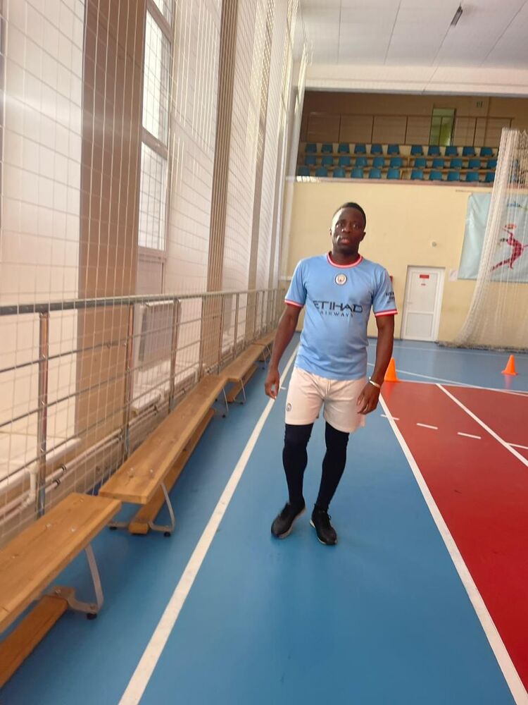  Bissau,   , 35 ,   ,   