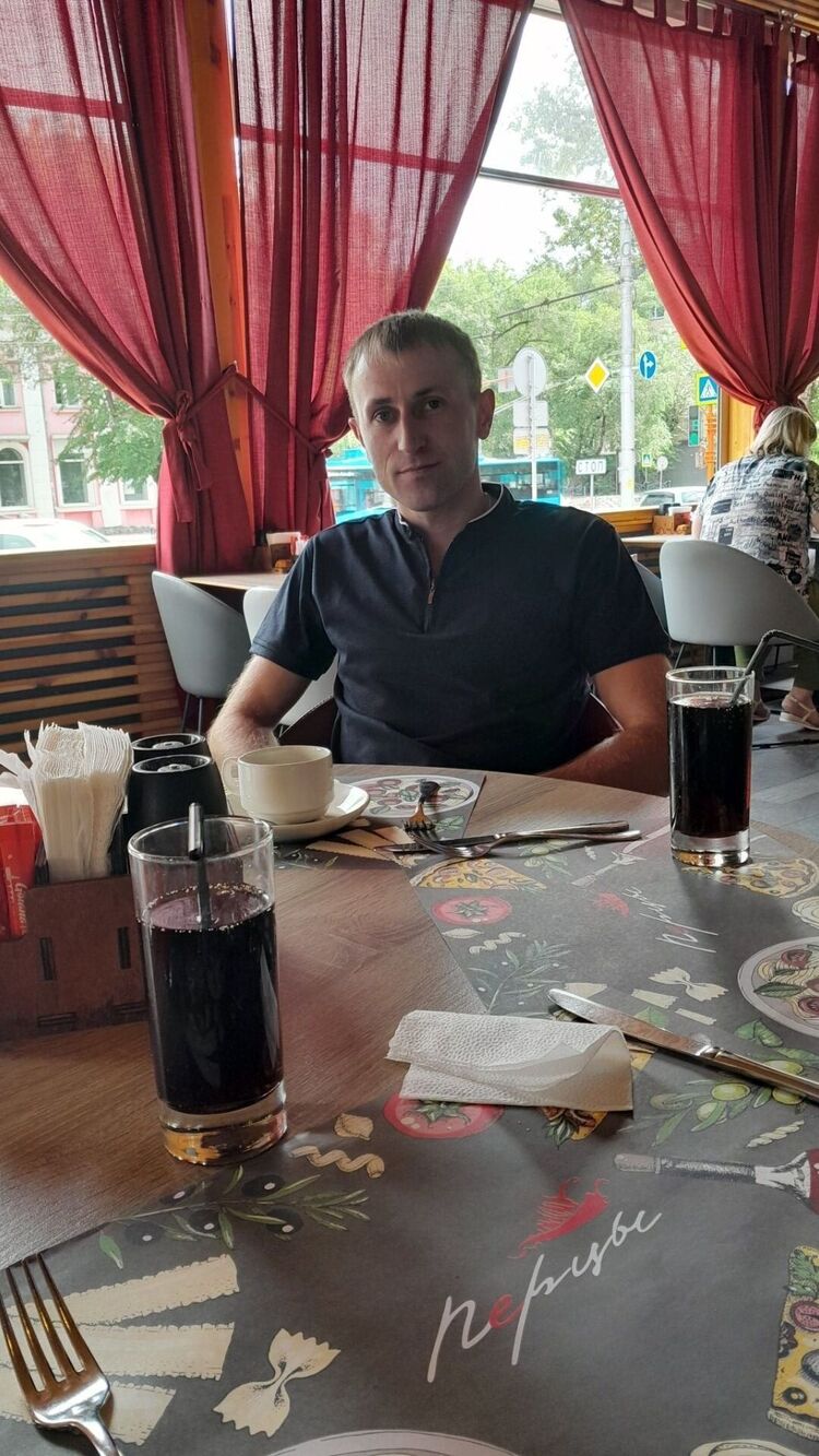  ,   Andrei, 32 ,   ,   , c 