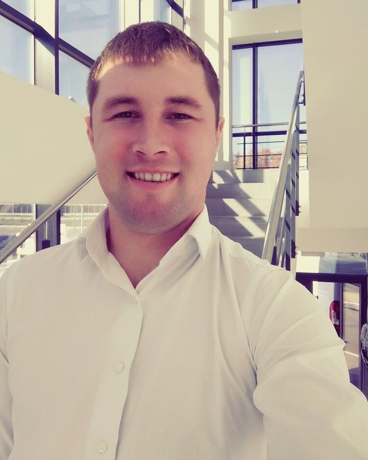  13870498  Oleg, 32 ,    