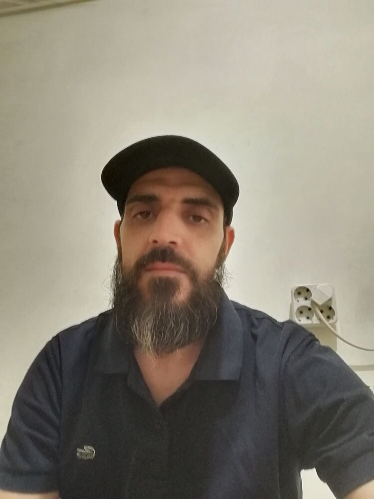  49413778  Ahmet, 40 ,    Ha