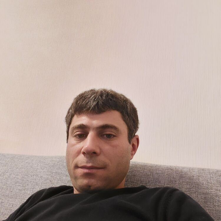  46624438  , 40 ,    