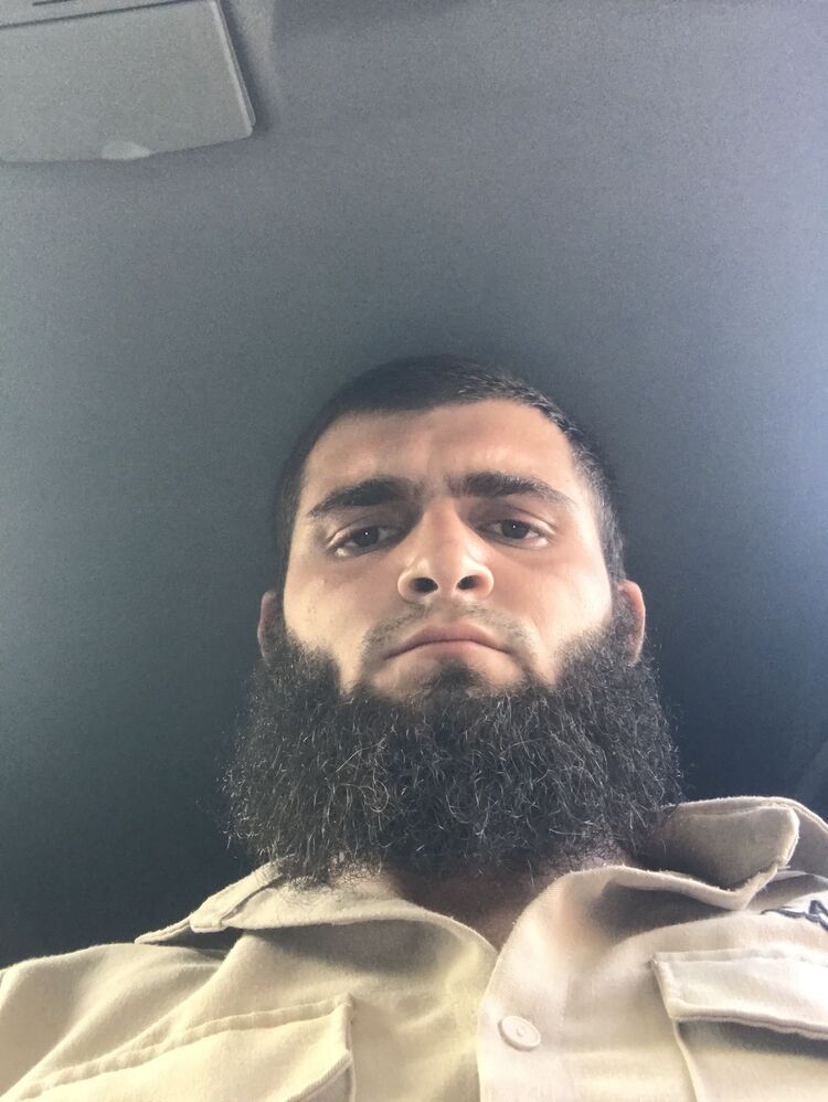  46920958  , 25 ,    