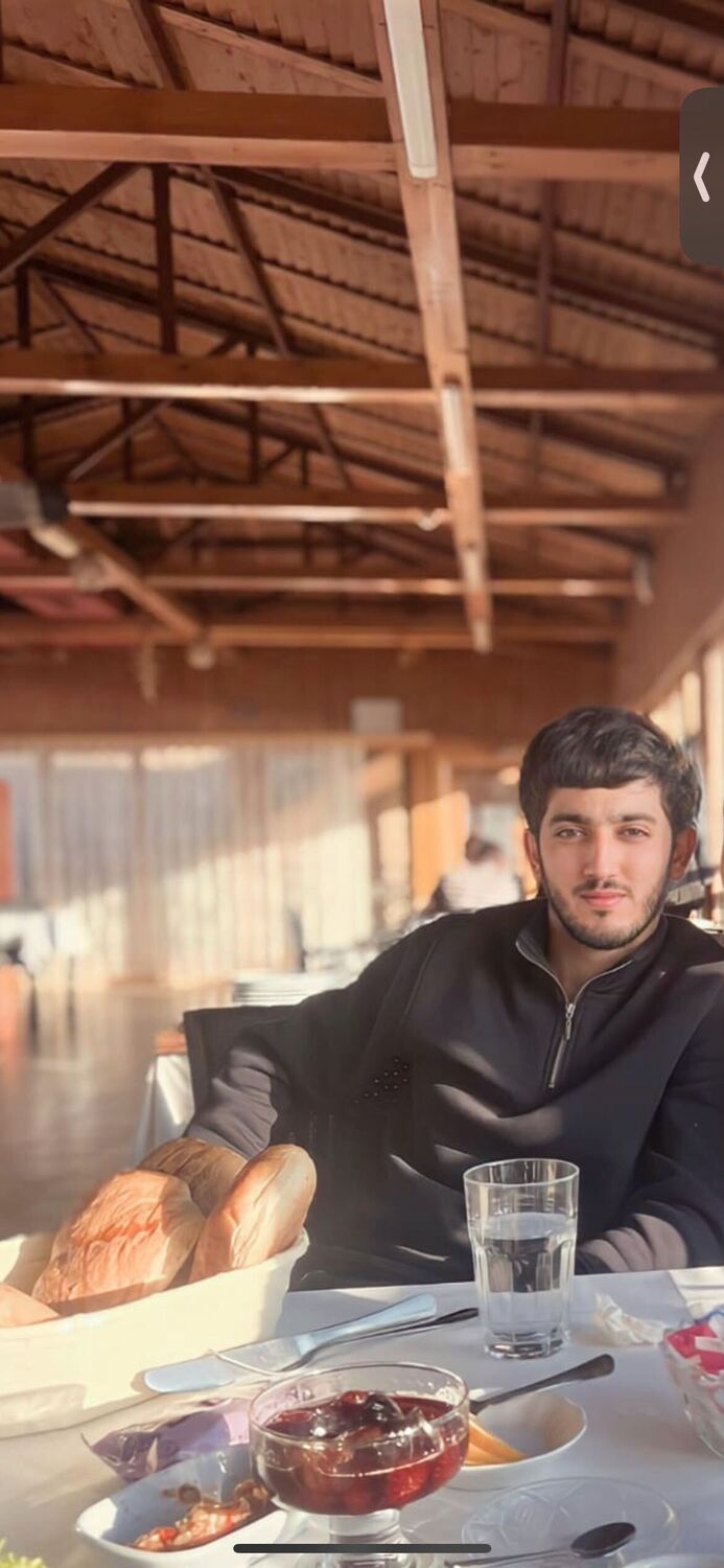  40906498  Tunar, 25 ,    