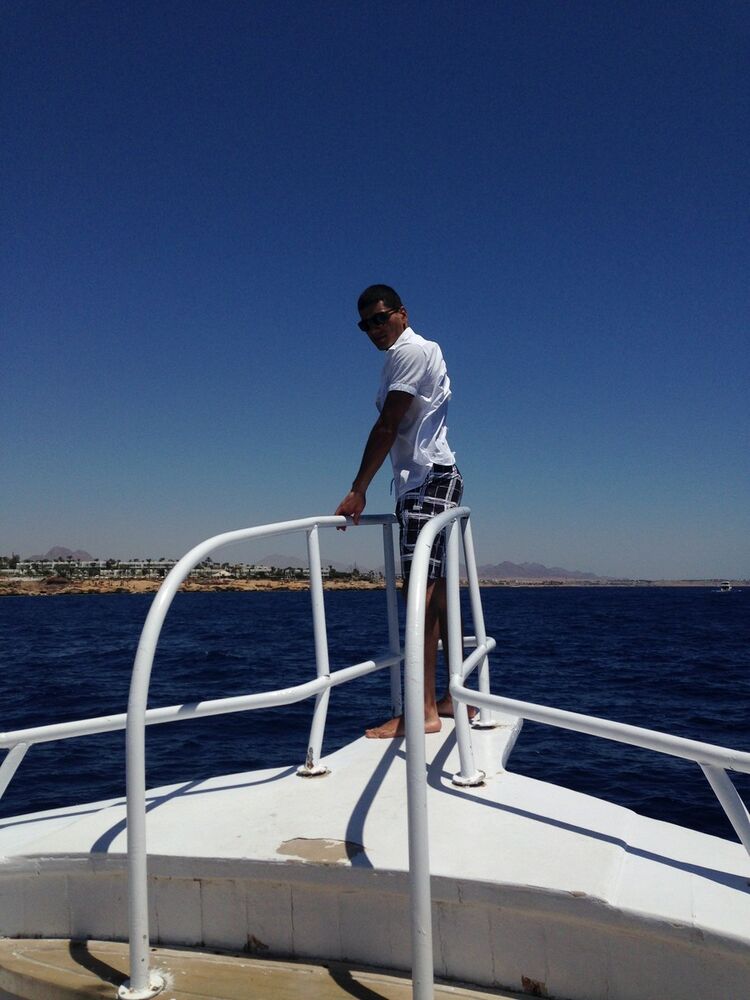  10175718  Tiko, 35 ,    