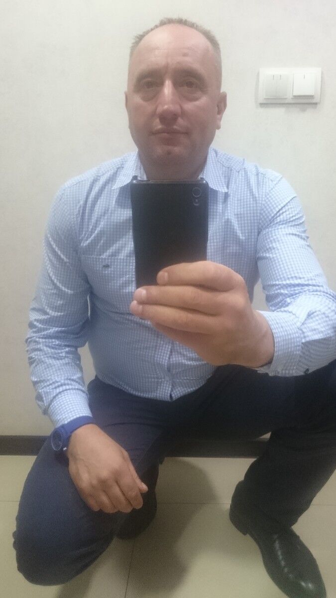  ,   Nik, 54 ,   