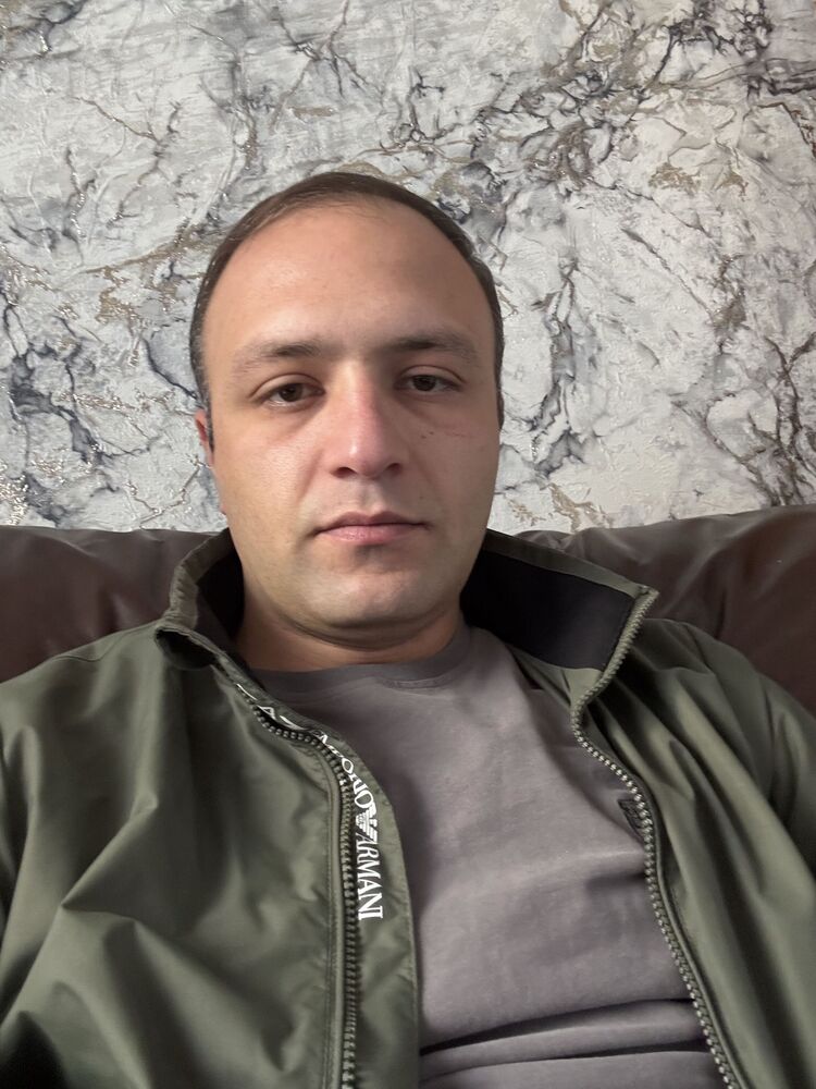  54367598  Roma, 33 ,    