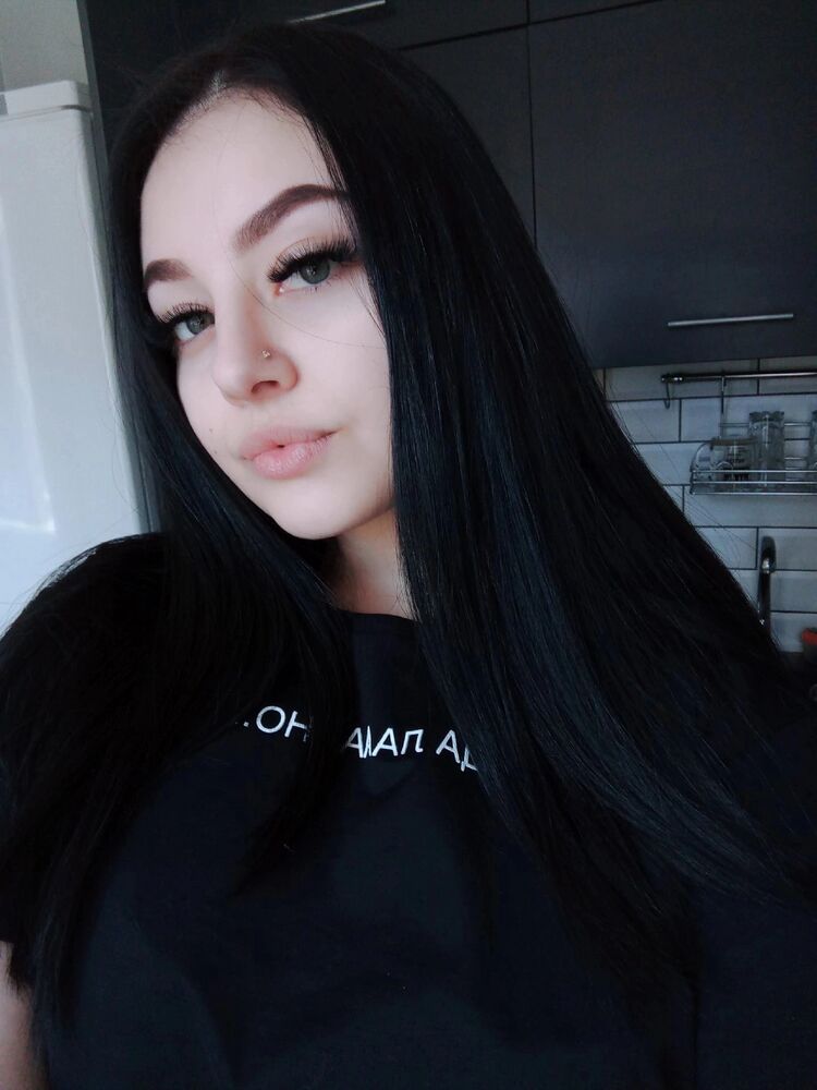  44773118  , 27 ,    