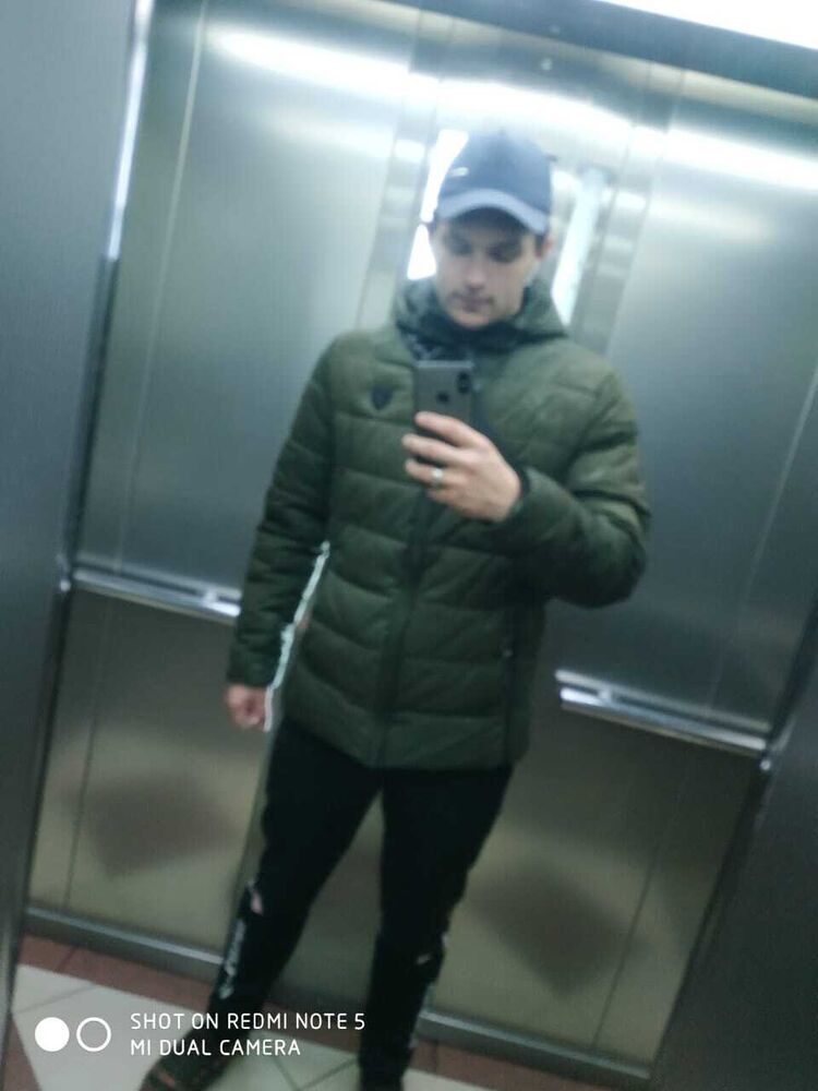  35427738  , 22 ,    