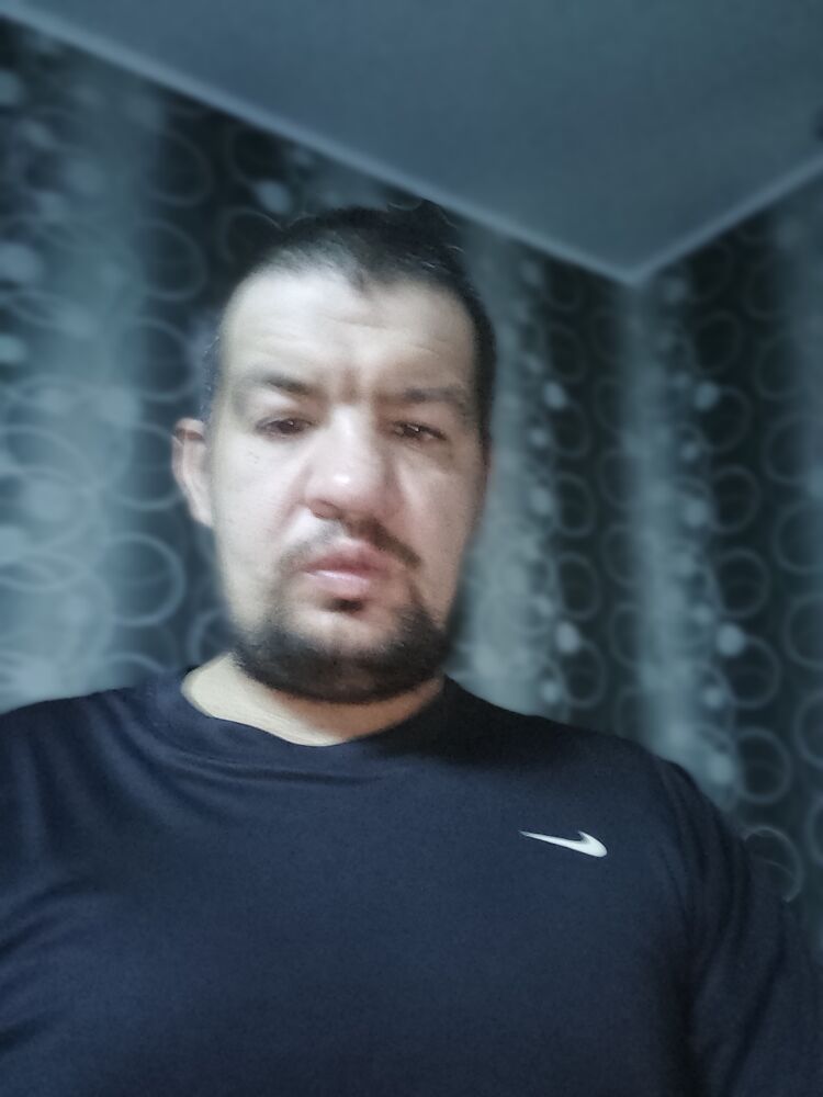 42385818  Antonio, 39 ,    