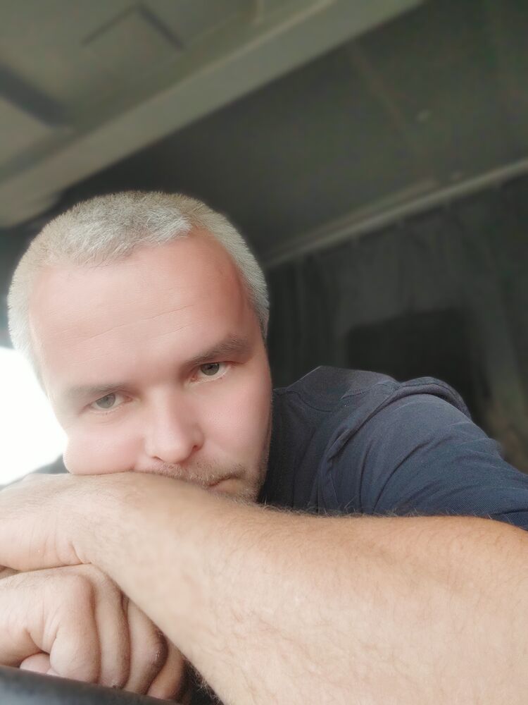  53054848  , 35 ,    