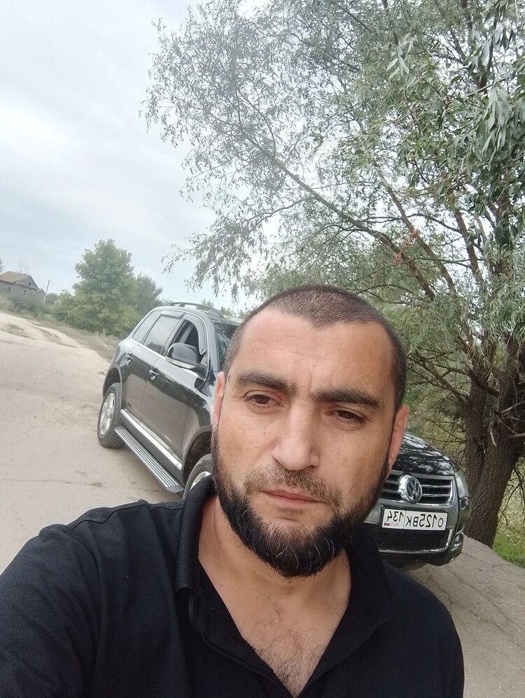 46792408  , 37 ,    