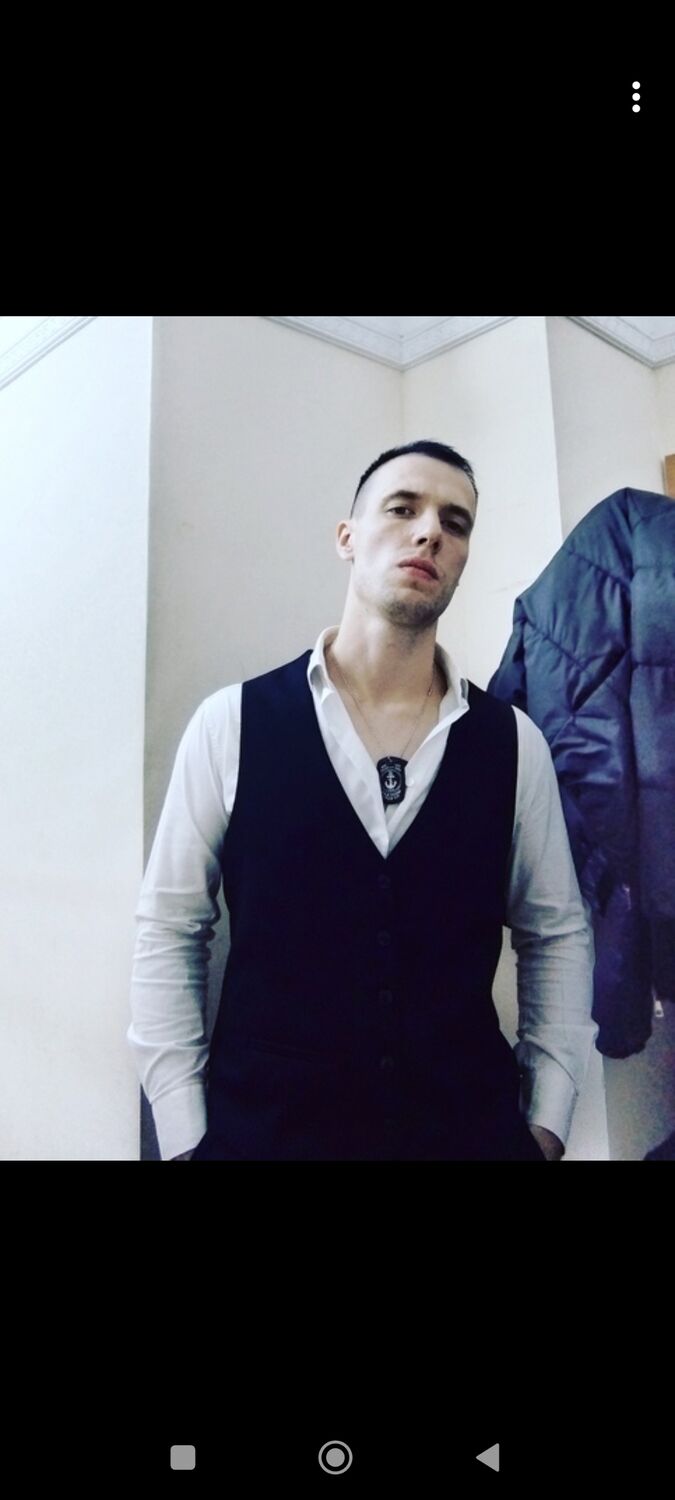 28590258  Amon, 32 ,    