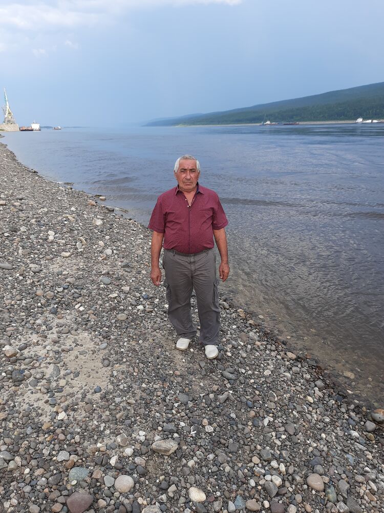  49866378  , 63 ,    Lambeth