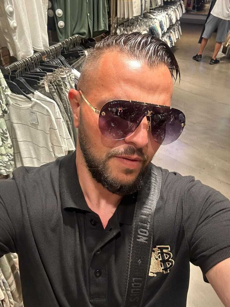  45345618  Yasinturk, 37 ,    