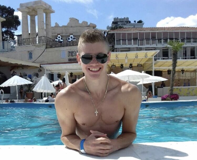  31715098  Faxriddin, 28 ,    