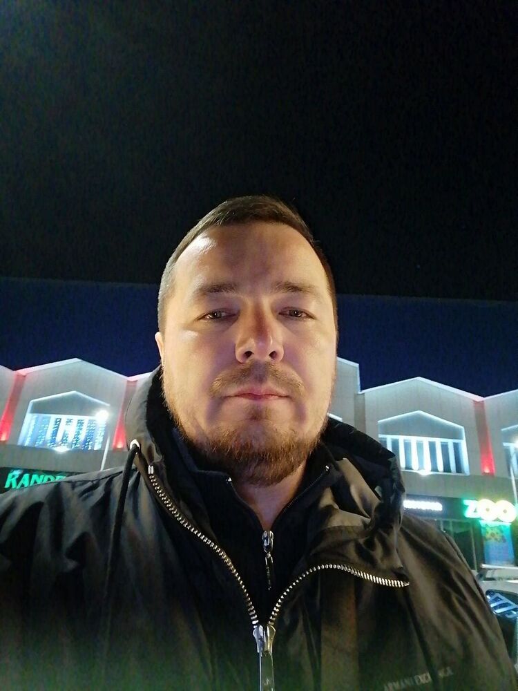  52046828  , 42 ,    