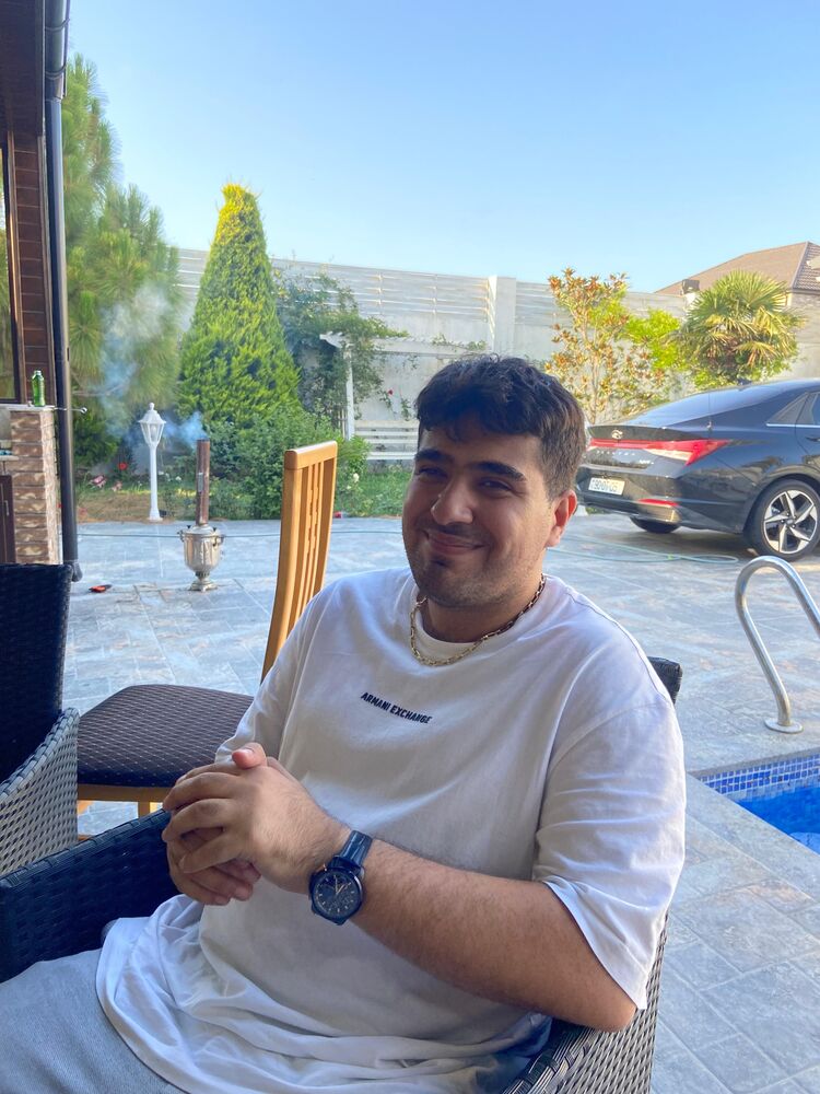  54286388  Kamran, 27 ,    