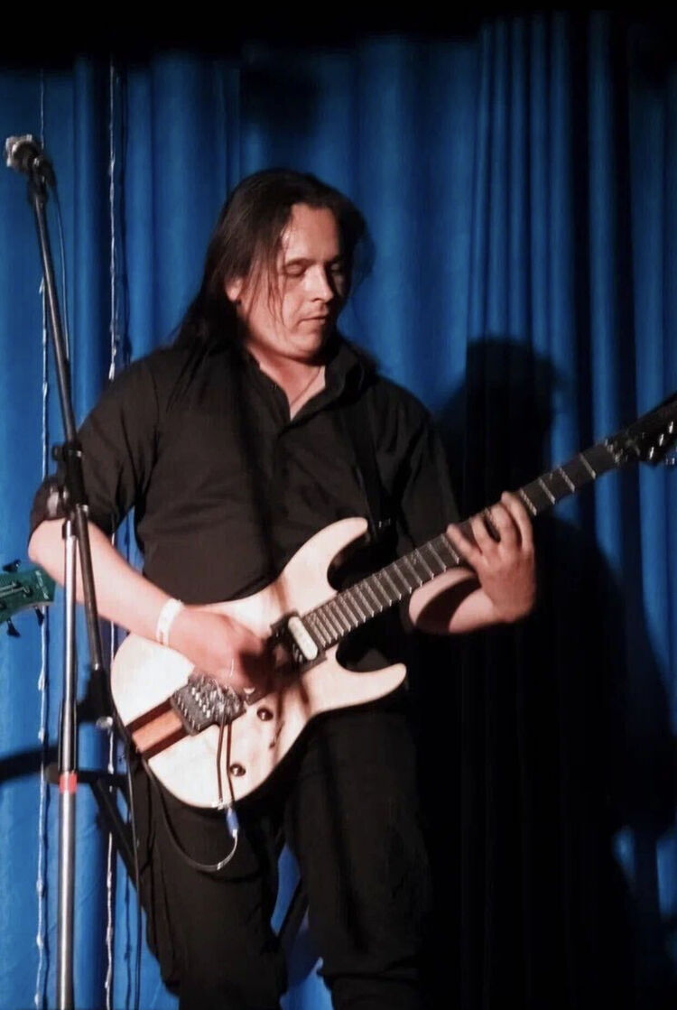 ���� 40276698 ������� ����, 37 ���, ���� ���������� � ��������