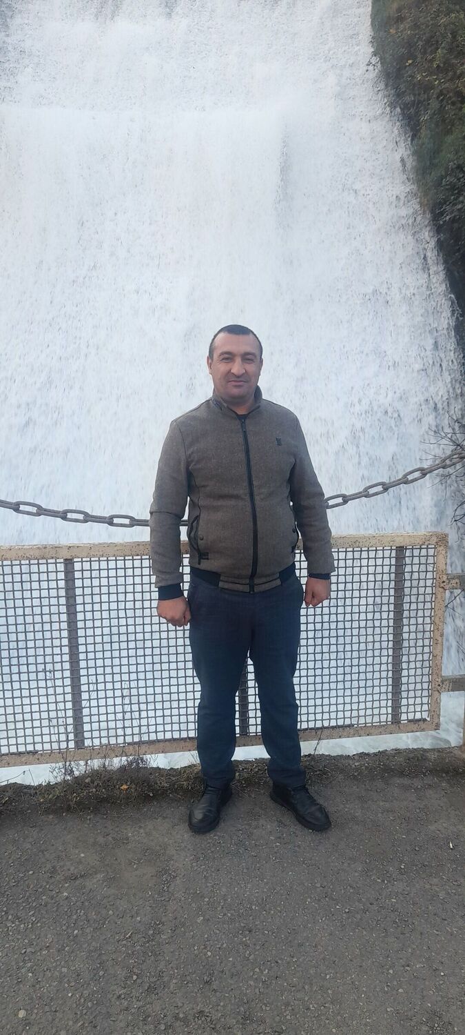  44889158  Ashot, 44 ,    