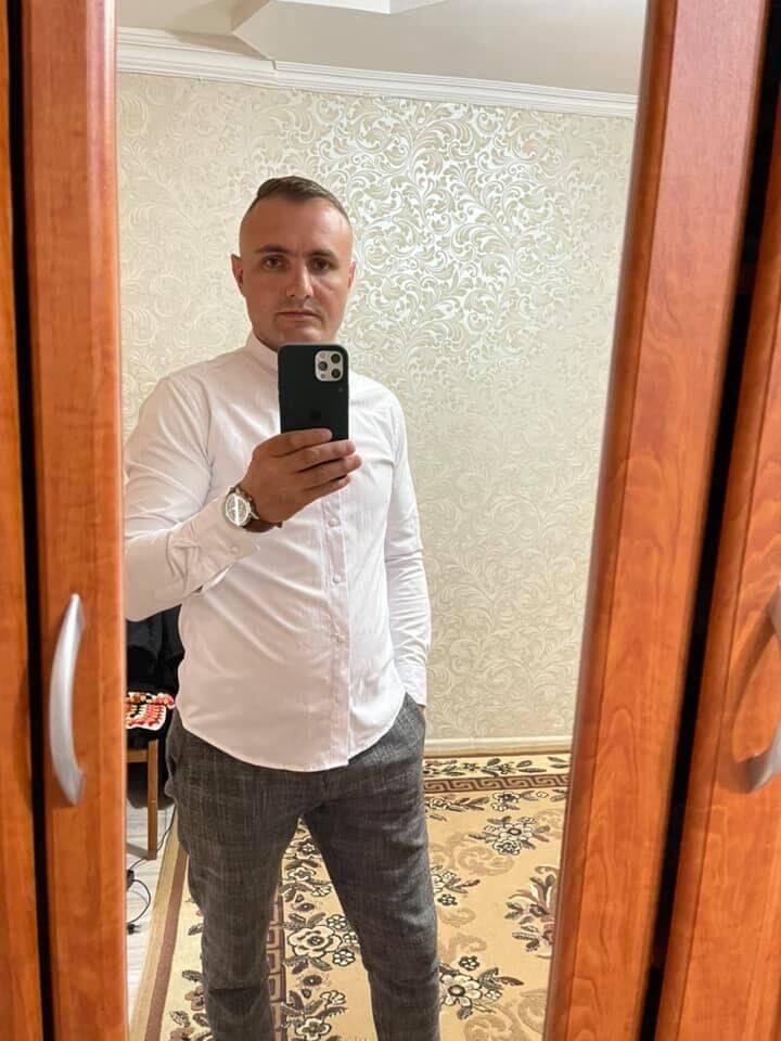  45290038  Vasile, 35 ,    