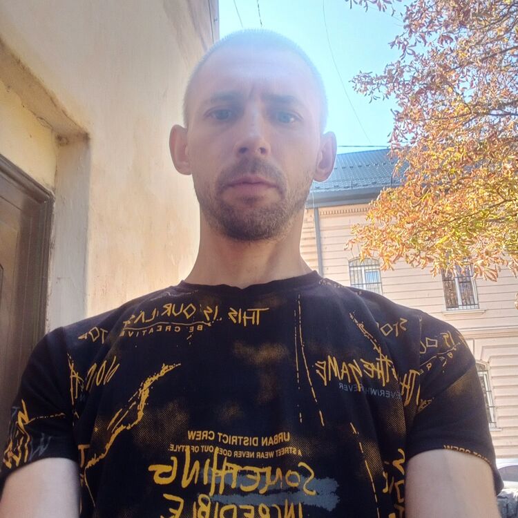  46063558  , 40 ,    