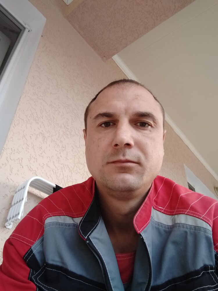  53528948  , 34 ,    