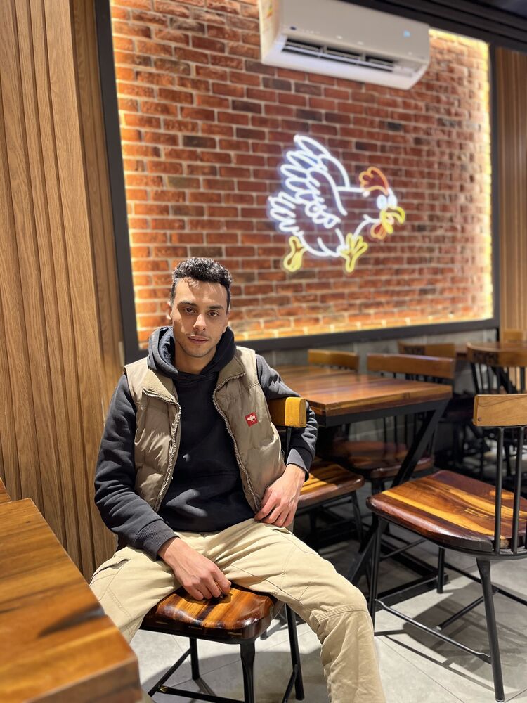  ,   Ahmed, 22 ,   ,   